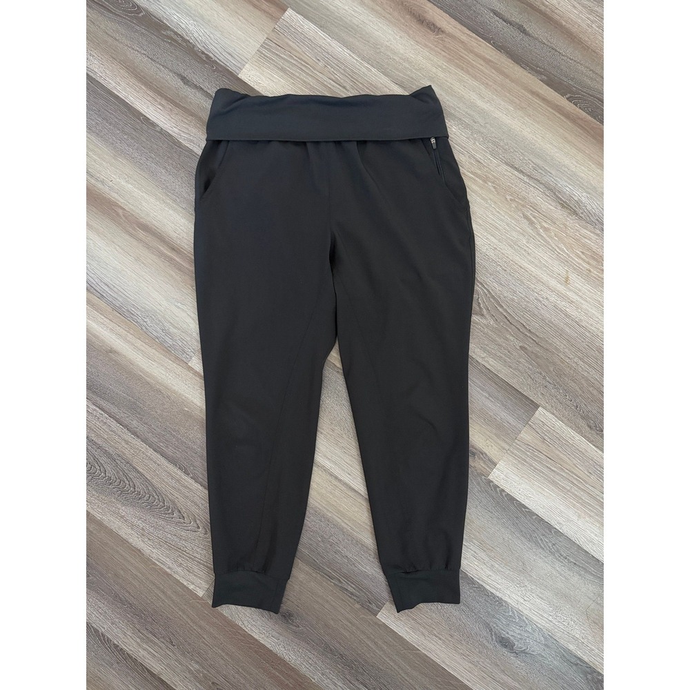 Size M - Black Fabletics Athletic 3/4 Joggers